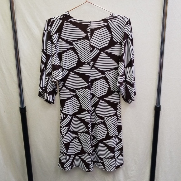 Fun Mod Print Dress - Picture 2 of 6